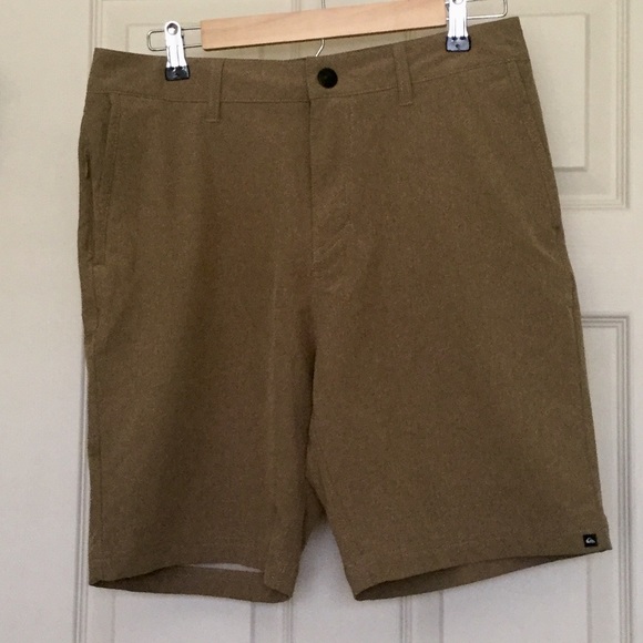 🤙 SALE Like New Quiksilver Amphibian Boardshorts - Picture 3 of 7